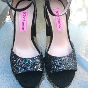 Betsey Johnson Glitter  Heels (Size 5)